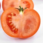 Cómo sacar semillas de tomate
